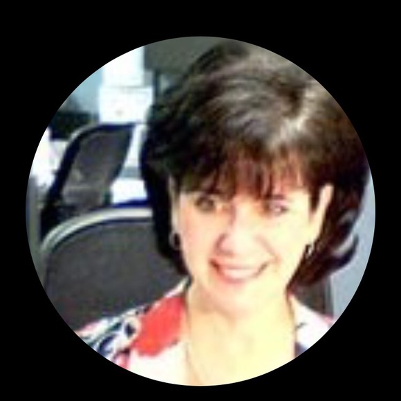 Meet your Posher, Jenifer - Picture 1 of 1